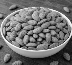 Mamra Badam (1Kg) (2A)