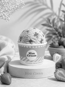 Fresh Strawberry Ice Cream