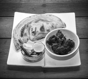 (2Pc) Laccha Paratha With Chicken Kosha (2pc)