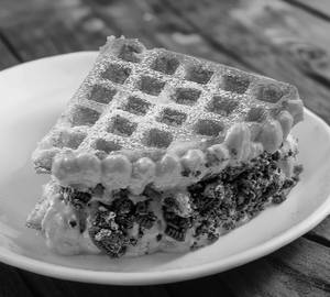 Bubblegum spread waffle