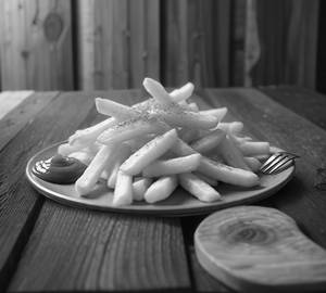 Classic salted fries