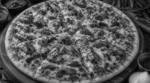 Chettinadu Chicken Pizza