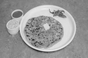 Paneer Pyaz Parantha