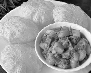 Luchi+Sabji (4 Pics)