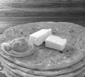 Aloo paneer paratha