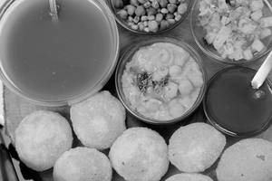 Paani Poori (10 Pcs.)