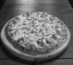 Makhani Paneer Pizza