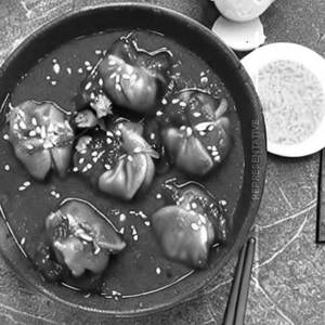 Manchurian momos asian gravy