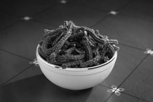 Beetroot Murukku
