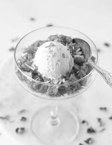 Carrot Halwa With Ice Cream