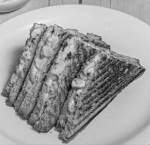 Grilled cheese corn capsicum sandwich [3 layer]         