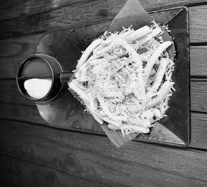 Peri peri cheesy fries
