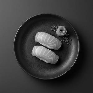 Salmon Nigiri [2 Pieces]
