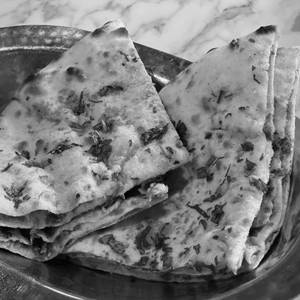 Mutton Keema Naan (Gravy)