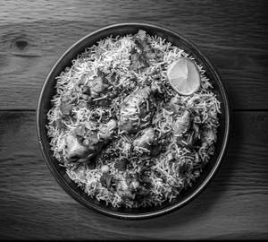 (Full) Hyderabadi Chicken Dum Biryani