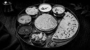 Special Maharashtrian Veg Thali - Jwari Bhakri