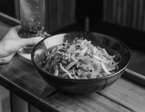 Superior Chilli Oil Ho Fan Noodles (v)