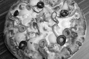 Paneer Tikka Pizza