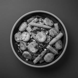 Crispy Water Chestnut And Baby Corn