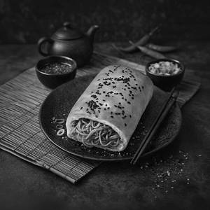 Chinese Bun With Noodles
