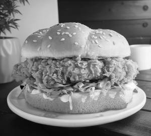 Crispy chicken burger