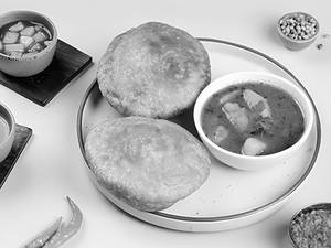 Dal Kachori with Sabzi