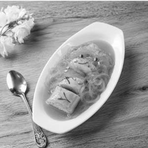 Kesaria Kulfi With Faluda