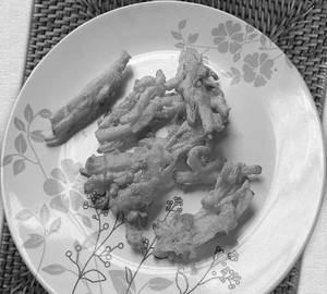 Aloo Ke Pakode (10 Pieces)