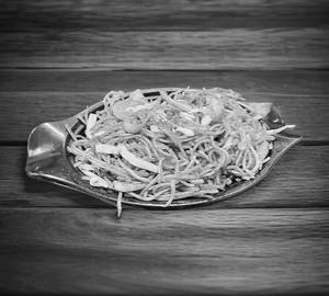 Veg Shezeuwan Noodles