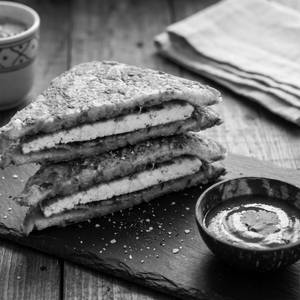 Besan Tofu Sandwich [2 Pieces]