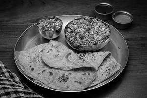 Paneer Bhurji 2 Tricone Paratha