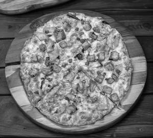 Makhani paneer corn pizza 6 inches