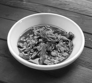 Spicy Chicken Stir Fried with Basil (Chicken Kaprow)