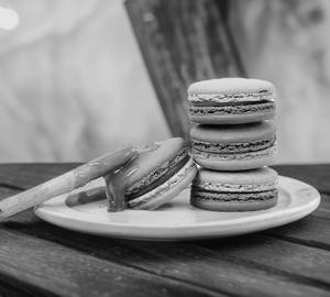 Praline Mocha Macaron