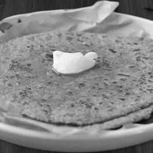 2 Mix Veg Paratha