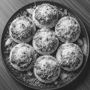 Cheese Sev Puri (6pcs)