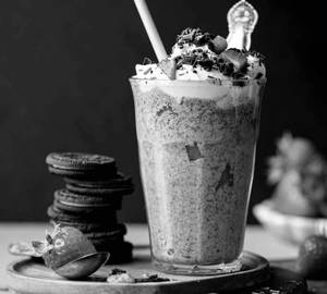 Strawberry oreo   [500 ml]
