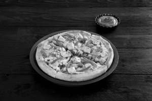Chatpatta Paneer Pizza