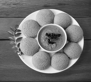 Ragi idli (4 pcs)