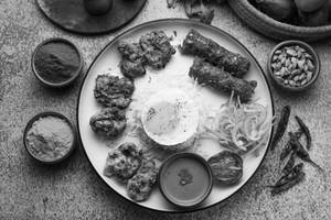 Chicken Chelo Kabab Platter