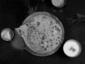 Stuffed Dal Paratha (2pc) + curd