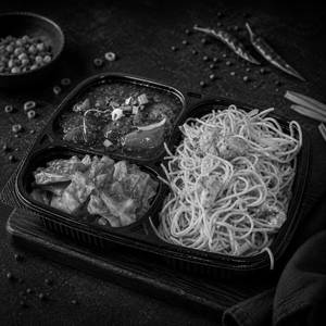 Chicken Hakka Noodle + Chicken Manchurian gravy