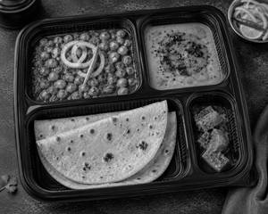 Jaykedar Chole Thali+ Achar