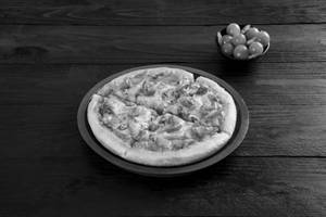 Tandoori Chicken Pizza