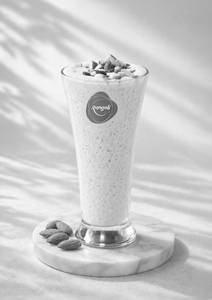 Double Alomond Shake [F]