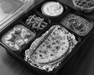Butter Naan Thali + Raita+ Achar