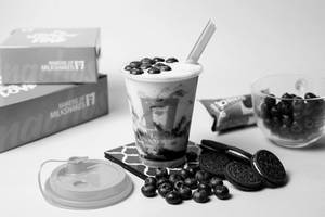 Blackcurrant Oreo Thick Shake