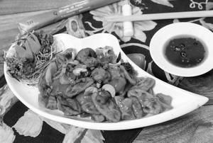 Chilly Honey Lotus Stem