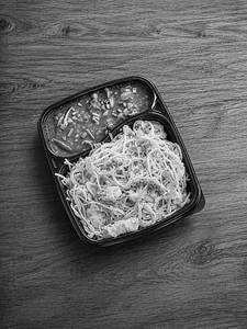 Chicken Noodles And Chilli Chicken Gravy Combo