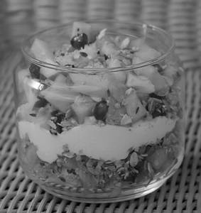Muesli Yogurt Fruit Salad 300ml
